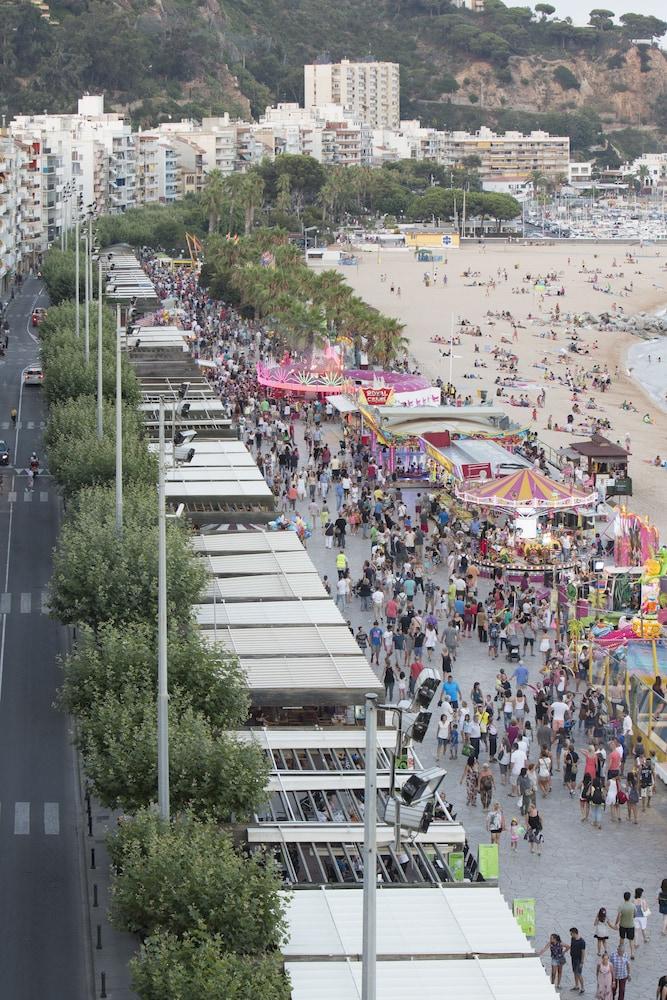 Pierre & Vacances Blanes Playa 외부 사진